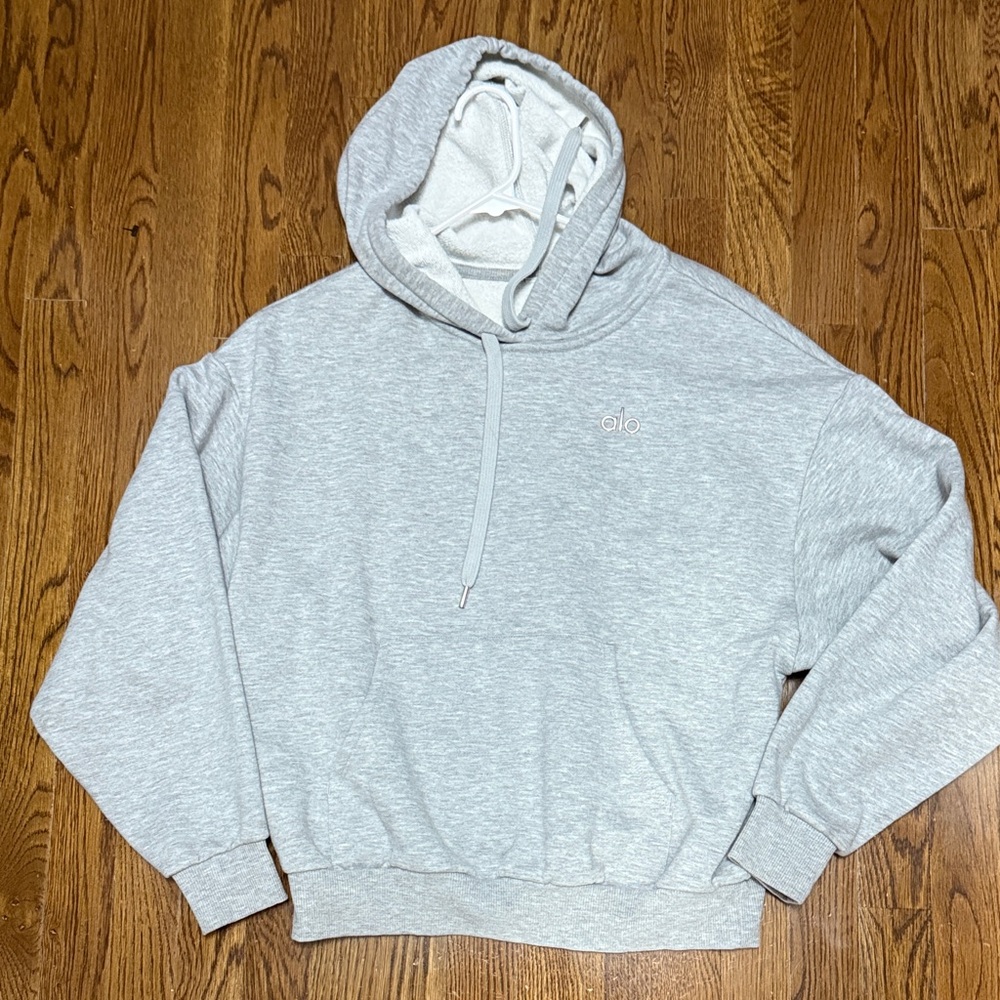ALO Yoga Light Gray Women’s Hoodie